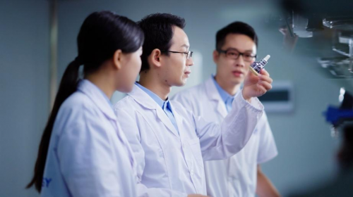 以科技唤醒千年植萃斑小将打造国妆“中国芯”(图4)